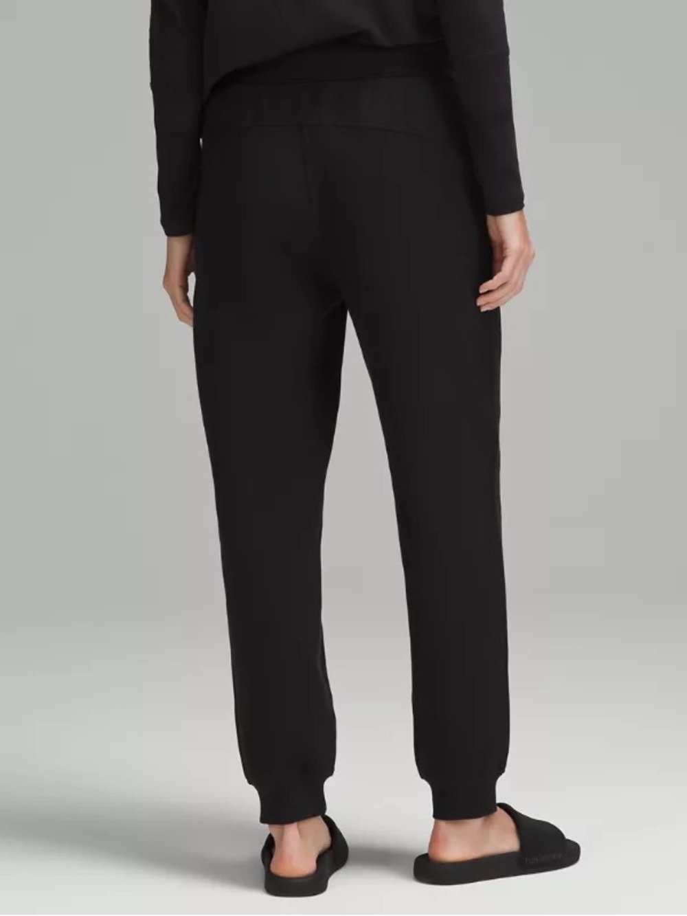 Lululemon Scuba High Rise Jogger